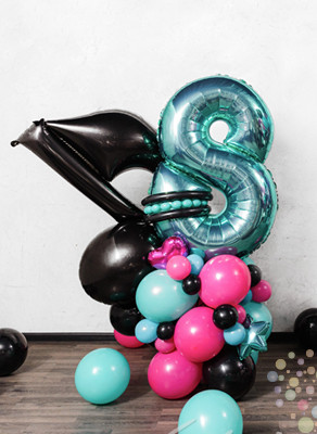 Воздушные шары Стойка "Поздравление для блогера" с цифрой на выбор