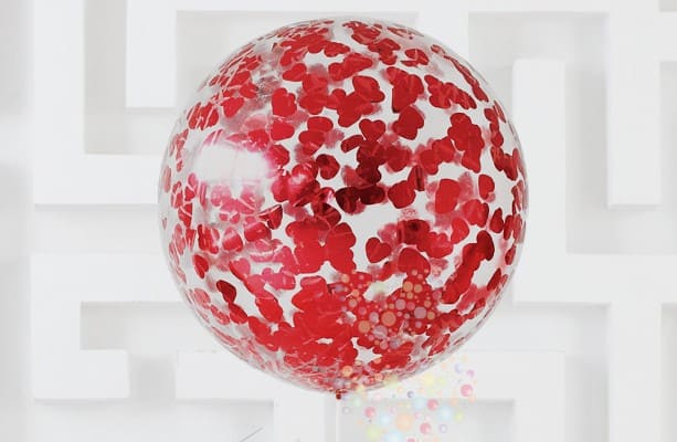 Большой шар XL с конфетти-сердечками