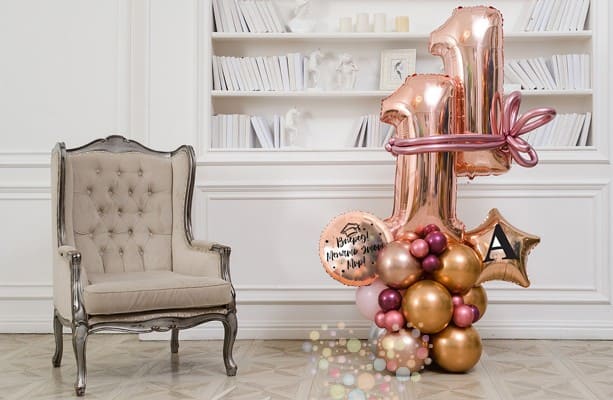 Стойка розовое золото "Для звездных классов" с двумя цифрами