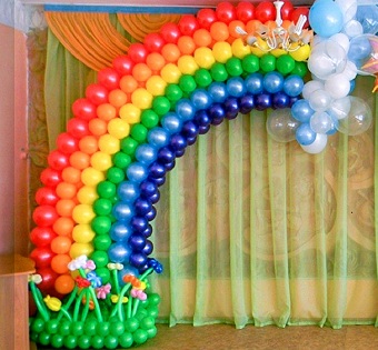 Как сделать радугу из воздушных шаров