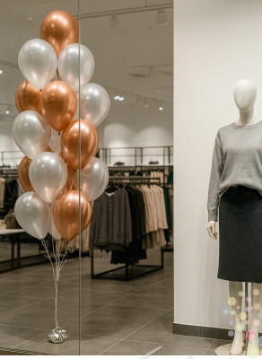 Воздушные шары Оформление витрины букетом из шаров "Базовый минимум"