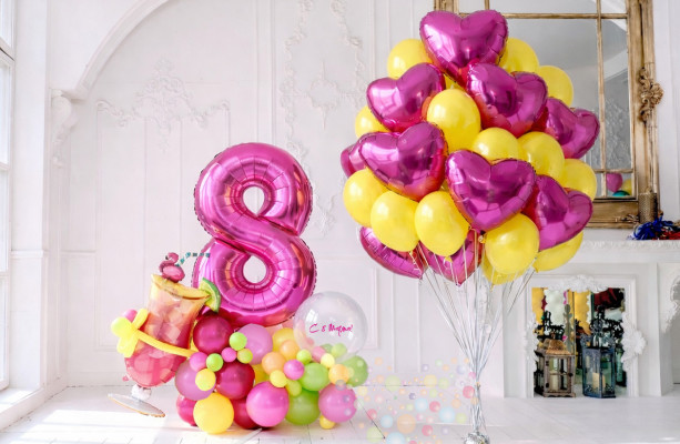 Воздушный шар Сет "Шикарное настроение на 8 марта"