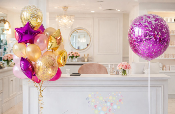Оформление салона красоты сетом из шаров "Девичий восторг"
