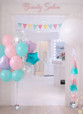 Воздушные шары Оформление входной зоны сетом из шаров "Мятная нежность"