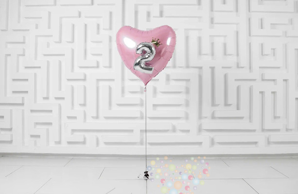 Воздушный шар Джамбо сердце с королевской цифрой