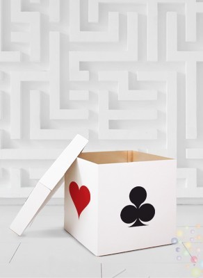 Воздушные шары Коробка "Карточные масти"